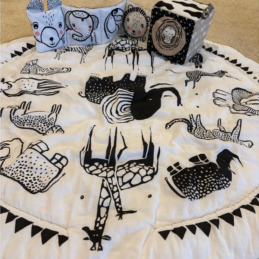 Wee Gallery Safari Playmat & Soft Block & Soft Book Bundle